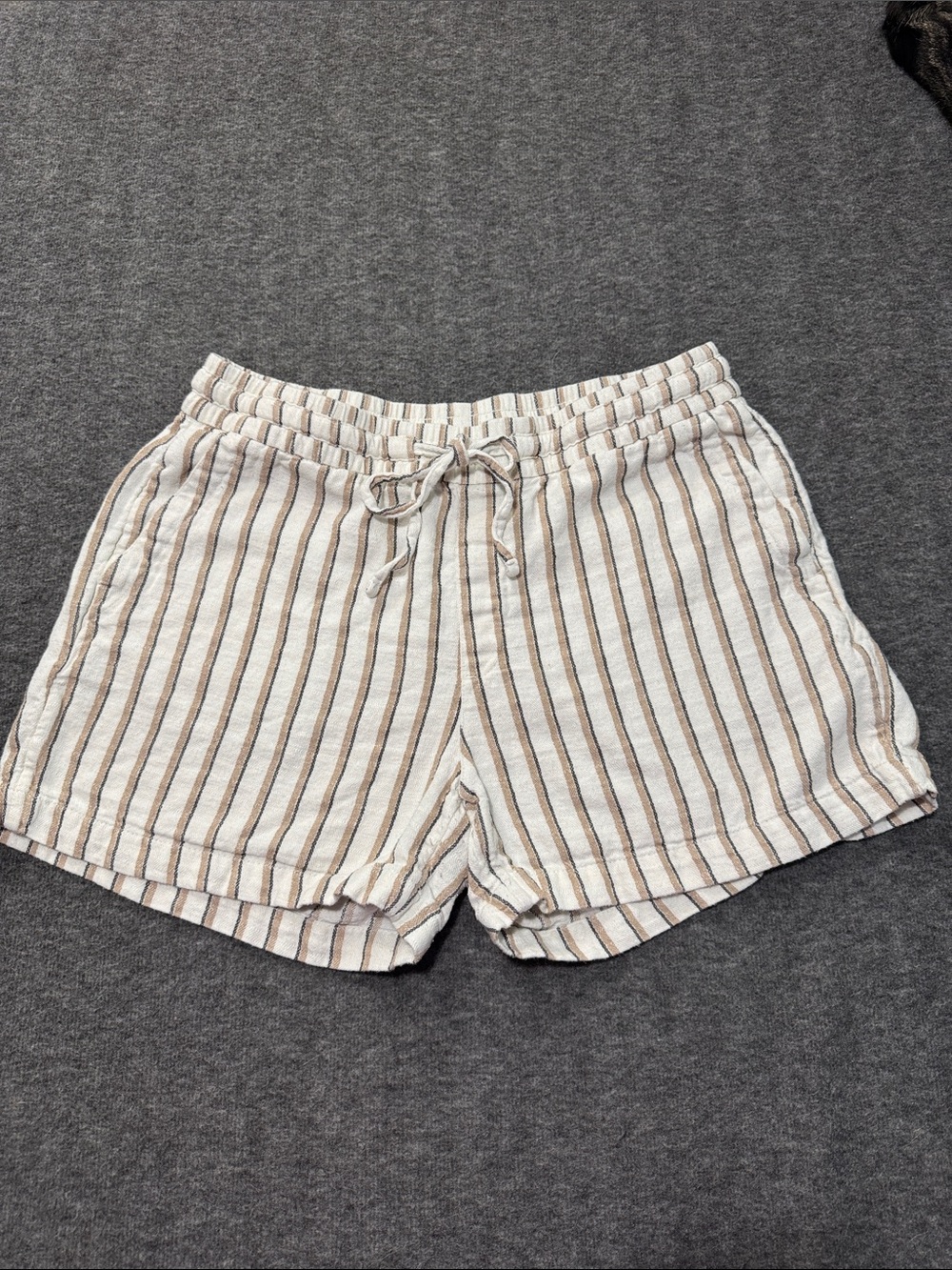 Old Navy Striped Drawstring Athletic Shorts - Cream & Brown linen - Picture 1 of 3